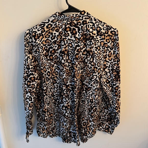 Leopard Print Talbots Long Sleeved Button Down Blouse Sz XL - Picture 4 of 4
